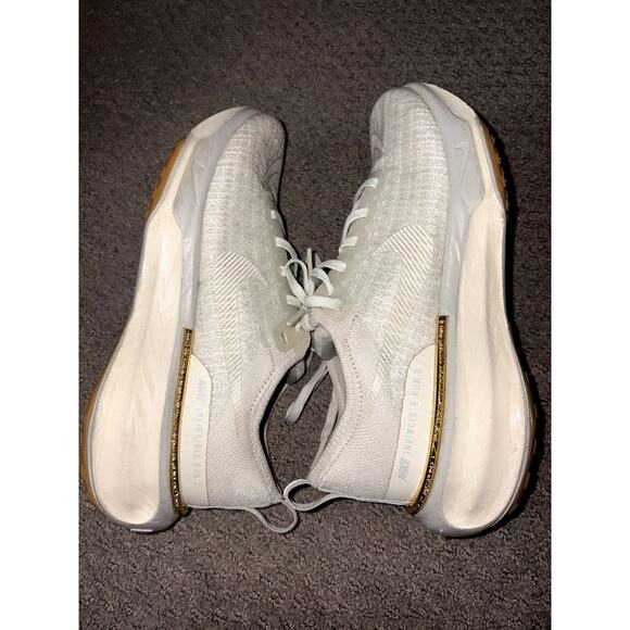 Nike Women's ZOOMX Invincible 3 Running Shoes - Picture 7 of 8